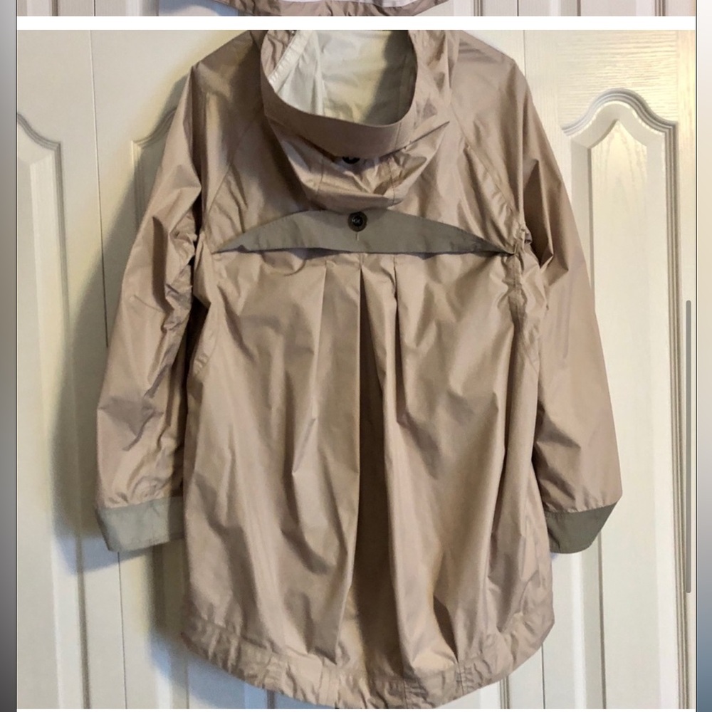 NWT LULULEMON ride on anorak